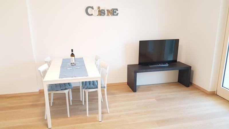 Casa Donato Apartment มัลเชซิเน ภายนอก รูปภาพ